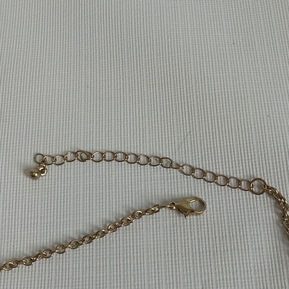 White & Gold Toned Acrylic Pointed Oval Beaded Bib Cluster Statement Necklace - Picture 12 of 12